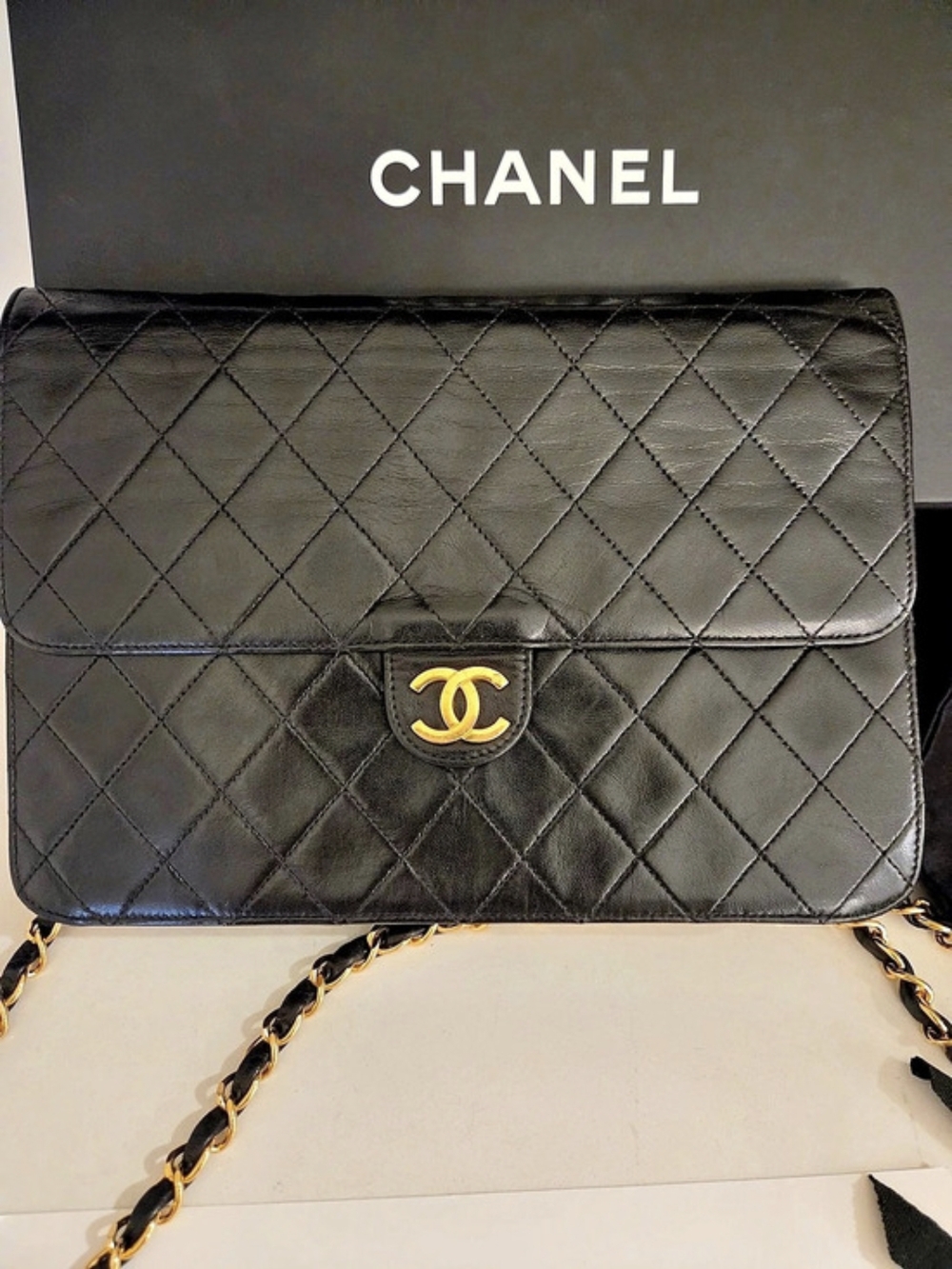 Chanel Vintage Full Flap Bag Medium Quilted Shoulder Bag. - Picture 2 of 14